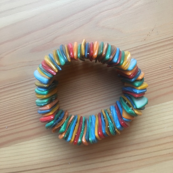 Rainbow Hawaiian Shell Bracelet - Picture 1 of 3